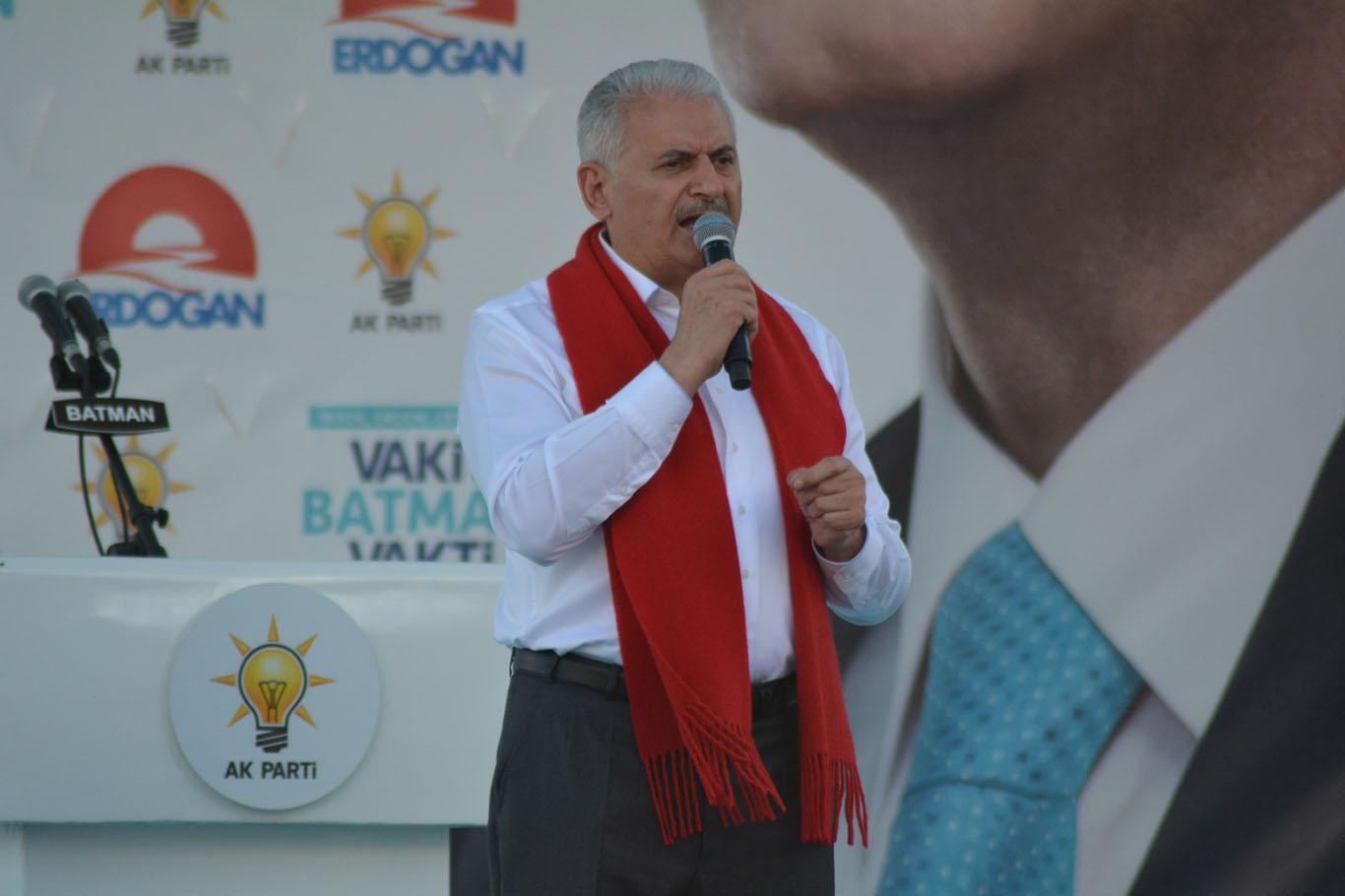 Başbakan Yıldırım: HDP Kandil'in PKK'nın emrindedir Başbakan Yıldırım: HDP Kandil'in PKK'nın emrindedir